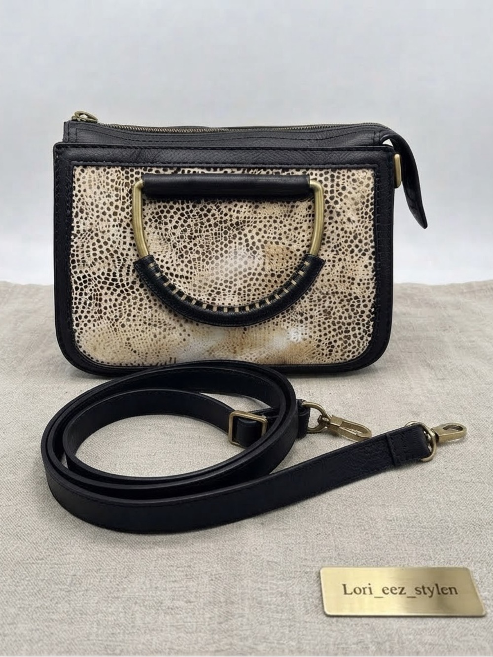 Fossil - Small Black and Cream Crossbody Bag with Gold Handle